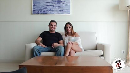 Busty tóc vàng gà con tóc ngắn phim sec nhat ky vang anh 2007 ngang trán trên bàn