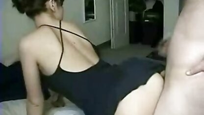 Cô gái mập mạp hút phallus và giật tắt xem sec vang anh