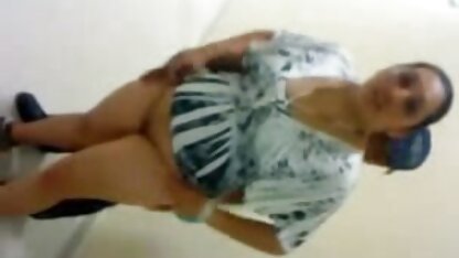 Người đấm bóp đàn ông quyến rũ các milf và fucks nhat ki vang anh sec cô ấy
