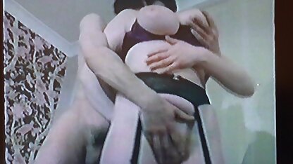 Cô gái gầy xem phim sec hoang thuy linh xinh tự mãn với ngón tay của mình