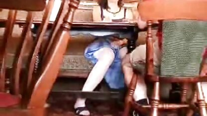 Nóng phim vang anh sec Nina và Ksenia trong phòng tắm